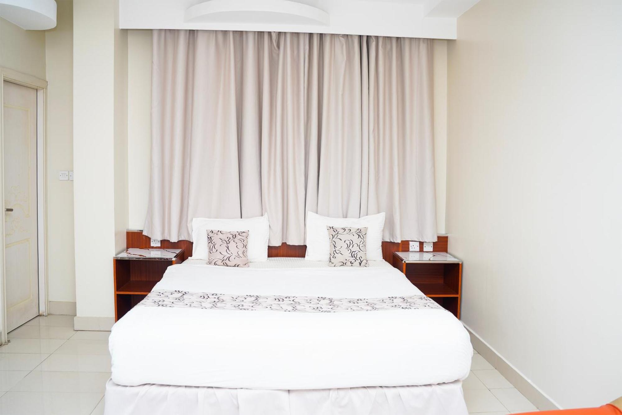 Al Bayrahaa Hotel Apartments Seeb Luaran gambar